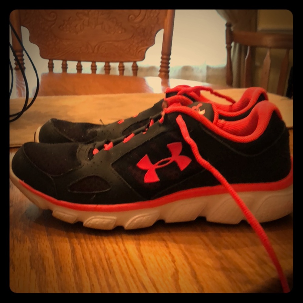 Under Armour Sneakers